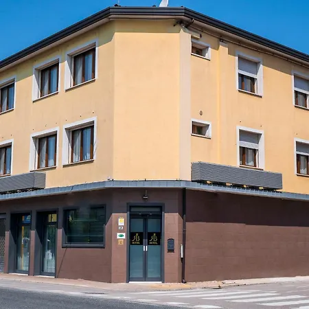 Rb Venice Отель *