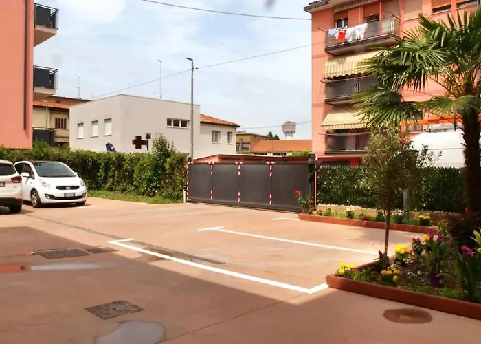 Rb Venice Отель *